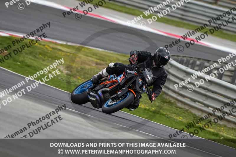 cadwell no limits trackday;cadwell park;cadwell park photographs;cadwell trackday photographs;enduro digital images;event digital images;eventdigitalimages;navarra;no limits trackdays;peter wileman photography;racing digital images;trackday digital images;trackday photos